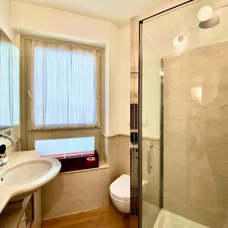 Apartment Luxury 2bed-2bath In Location Mailand
